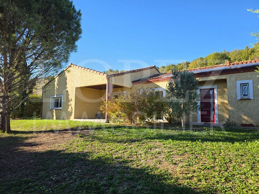 Image Façade à  villa de Payrin-Augmontel