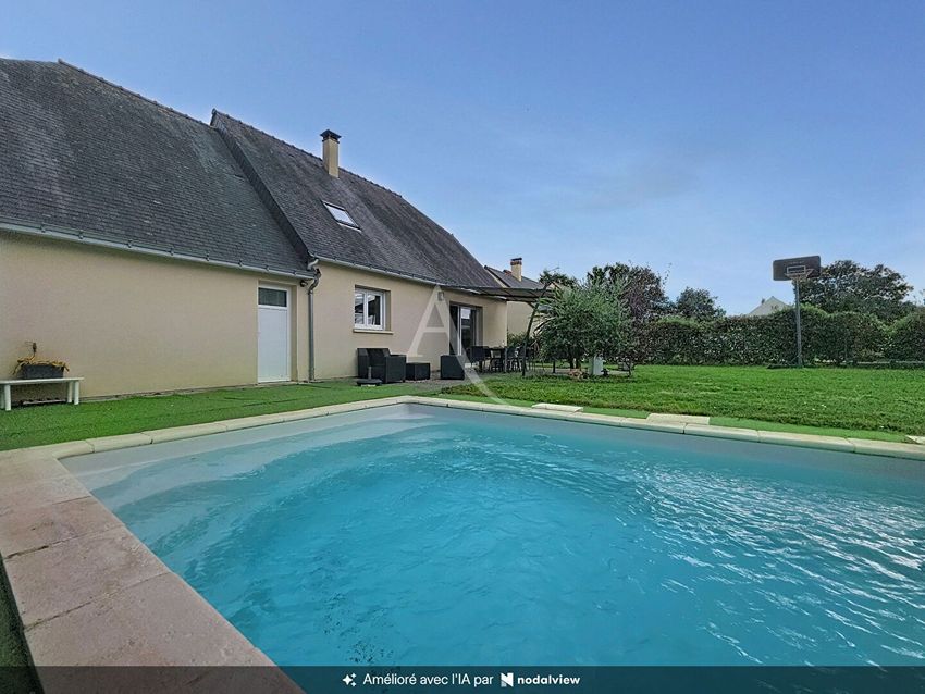Image Piscine à  maison individuelle de Bécon-les-Granits