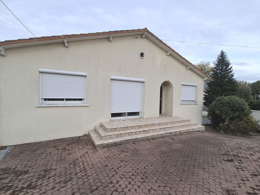 Image Façade à  maison individuelle de Courlay