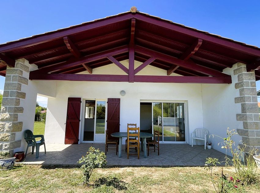 Image Façade à  maison mitoyenne de Bidart