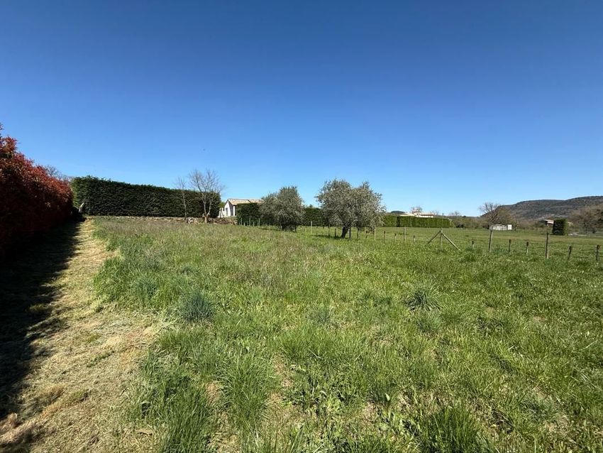 Image de terrain à Laurac-en-Vivarais