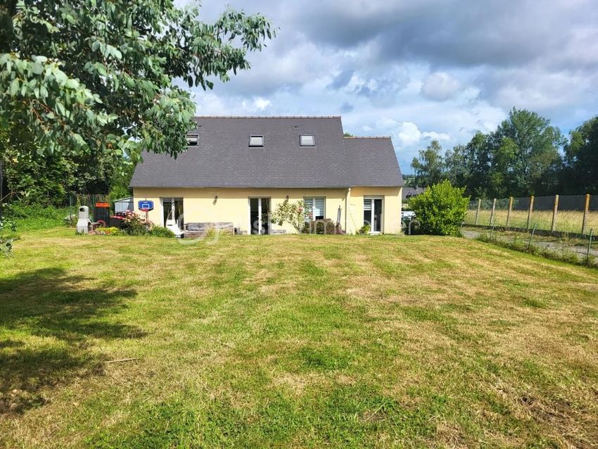 Image Façade à  maison individuelle de Dol-de-Bretagne