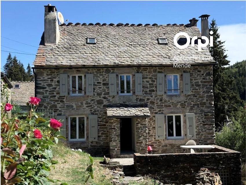 Image Façade à  maison individuelle de Mont Lozère et Goulet