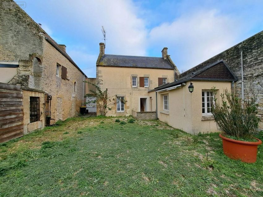 Image Façade à  maison individuelle de Creully sur Seulles