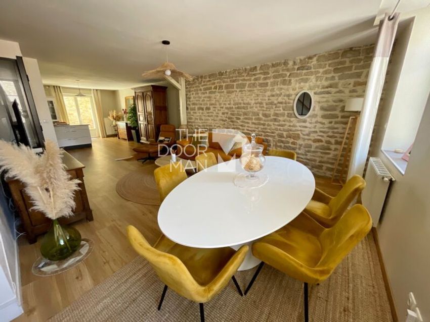 Image Salon à  propriété agricole de 50 b Boulevard du Maréchal de Lattre de Tassigny