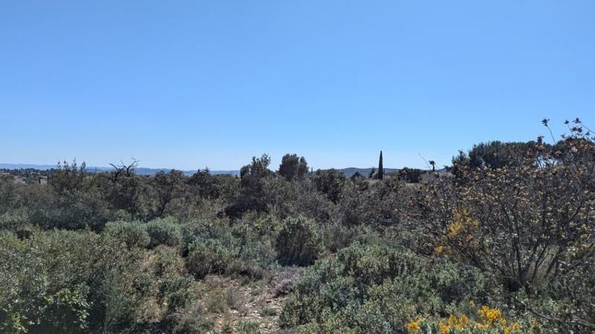 Image Vue à terrain de Villeneuve-lès-Avignon