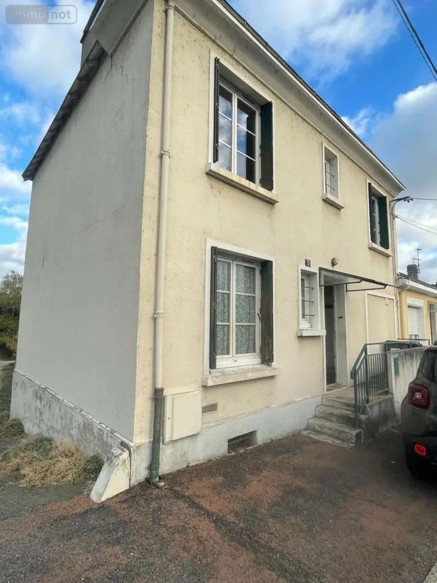 Image Façade à  maison individuelle de Saumur