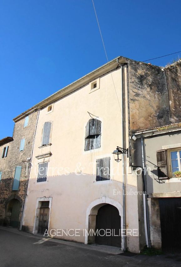 Image Vue à  maison de village de Lacoste