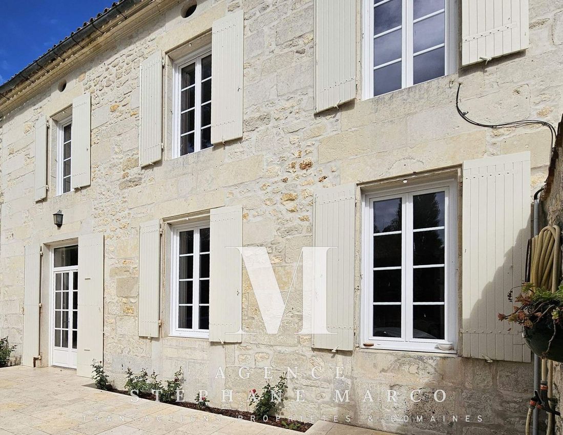 Image Façade à  maison individuelle de Chaniers