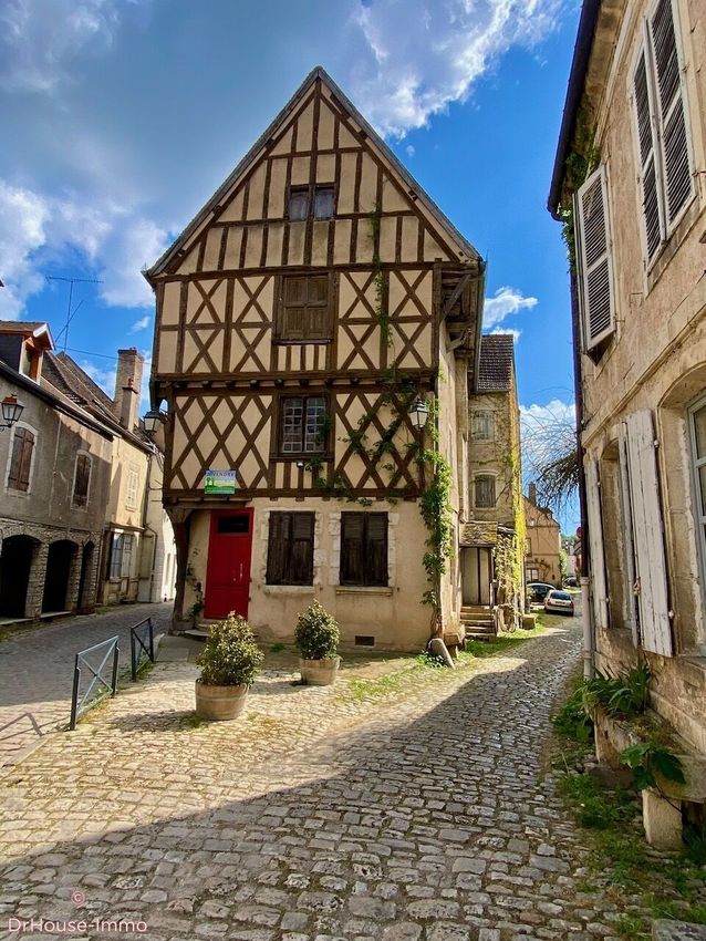 Image Façade à  maison jumelée de Noyers