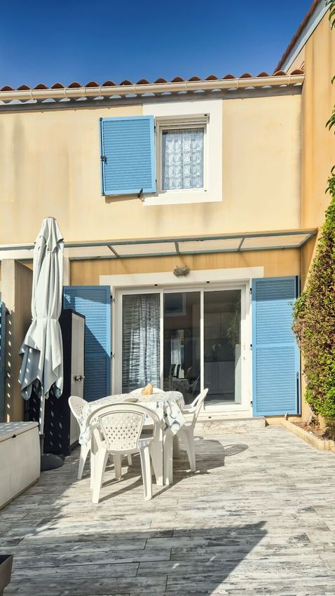 Image Façade à  maison mitoyenne de La Londe-les-Maures