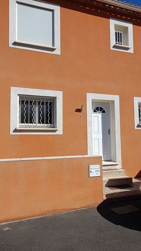Image Façade à  maison jumelée de Abeilhan