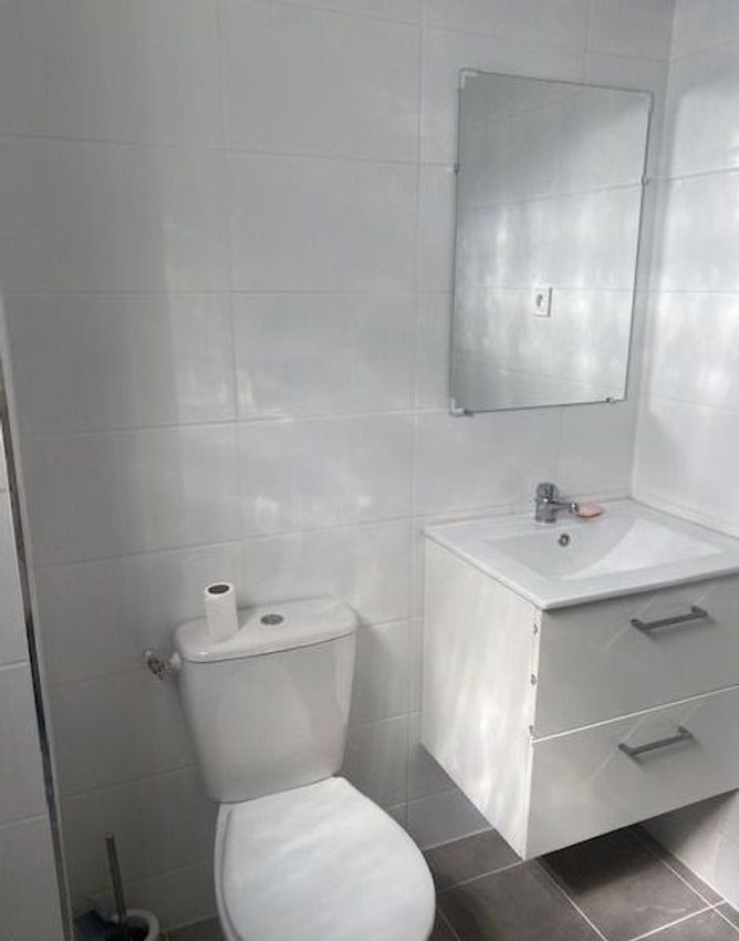 Image Salle de bains à studio de Argenteuil