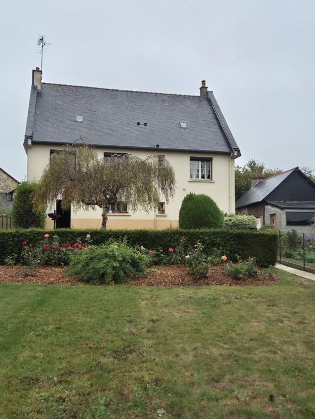 Image Façade à  maison individuelle de Rives-du-Couesnon