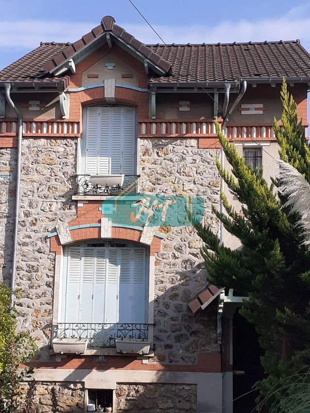 Image Façade à  maison individuelle de Écouen