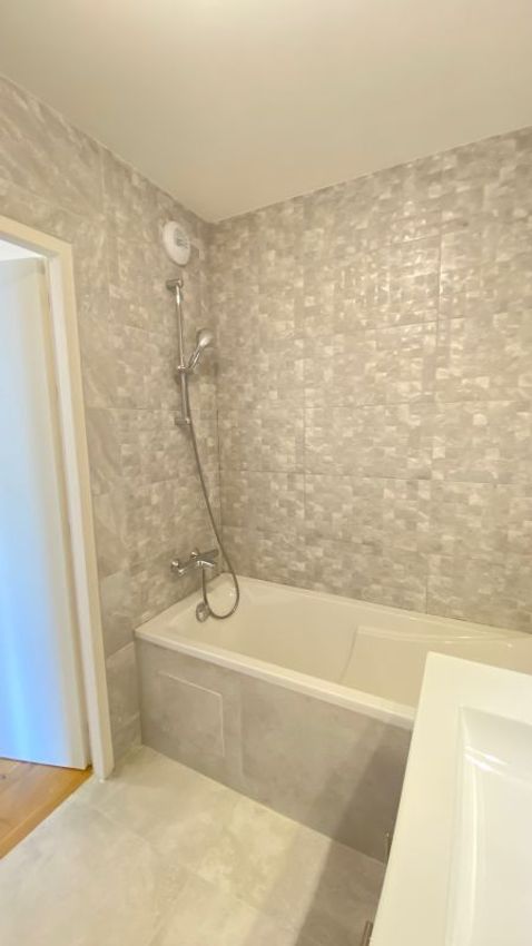 Image Salle de bains à appartement de Ozoir-la-Ferrière