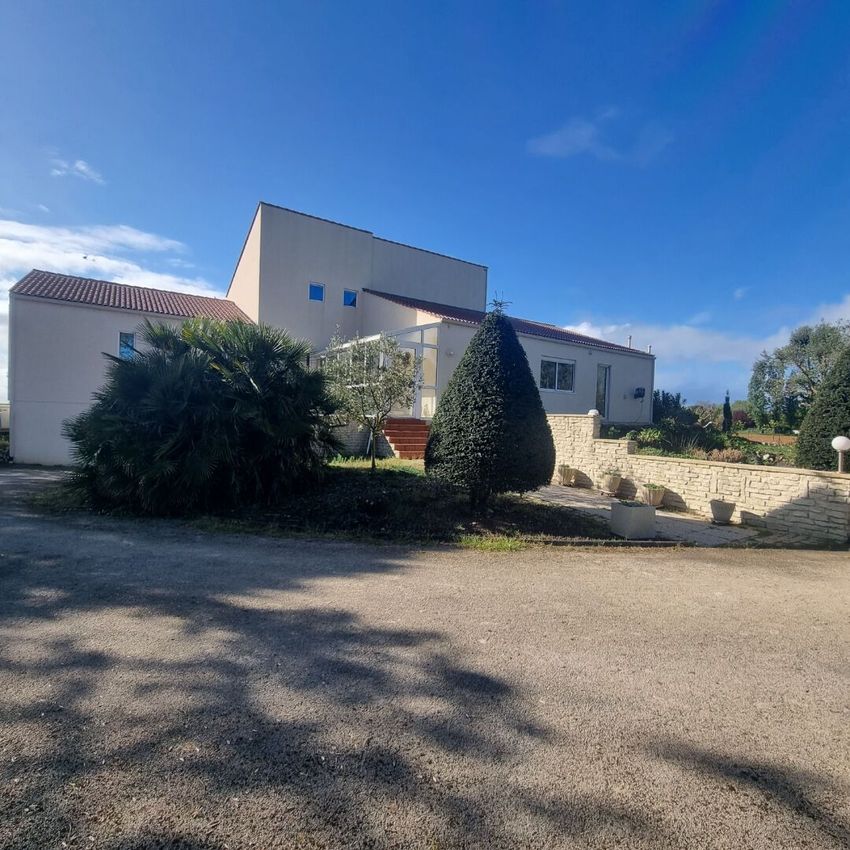 Image Façade à  maison individuelle de La Jonchère