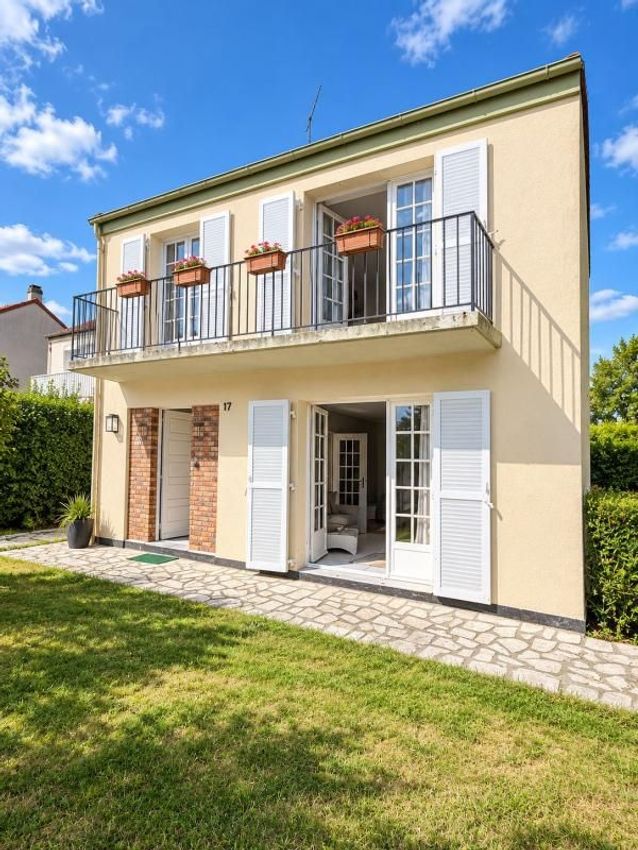 Image Façade à  maison individuelle de Rambouillet