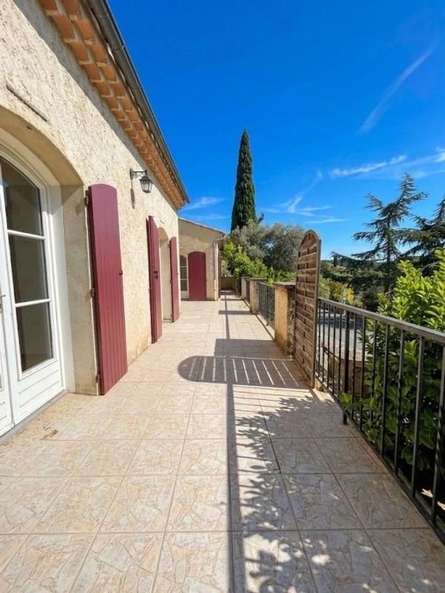 Image Terrasse à  maison individuelle de Gréoux-les-Bains