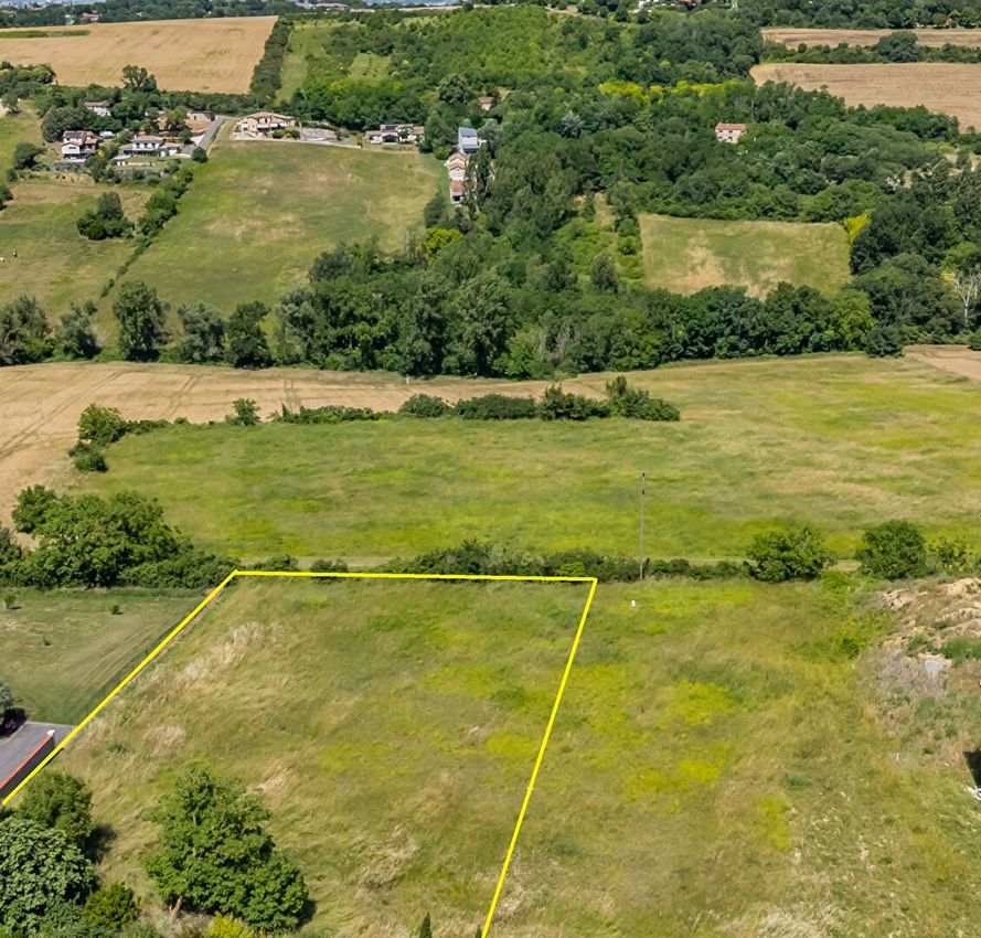 Image Vue à terrain de Pechbusque