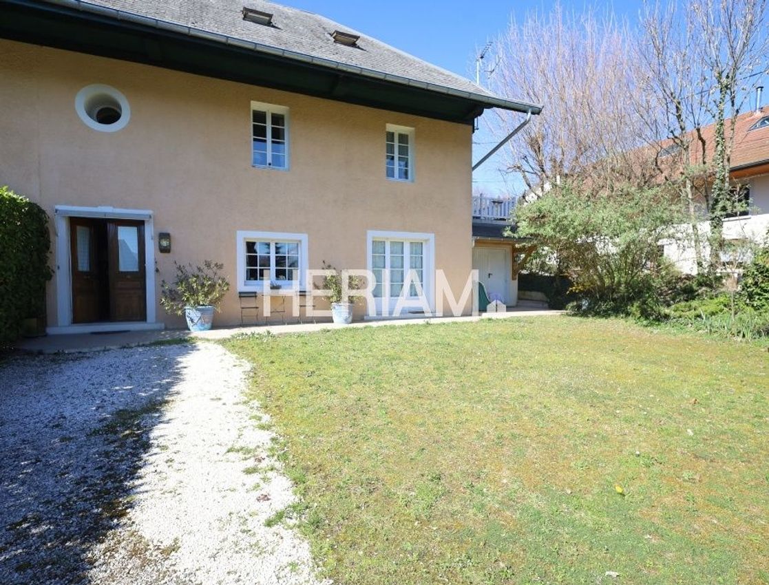 Image Façade à  maison individuelle de Poisy
