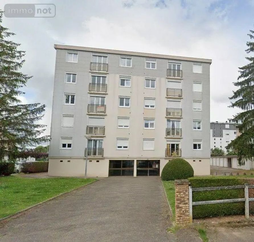 Image Vue à appartement de Avallon
