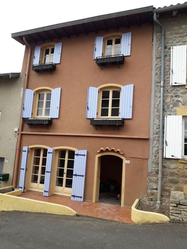 Image Vue à  maison individuelle de Brullioles