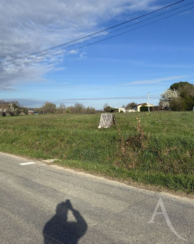 Image de terrain à Canals