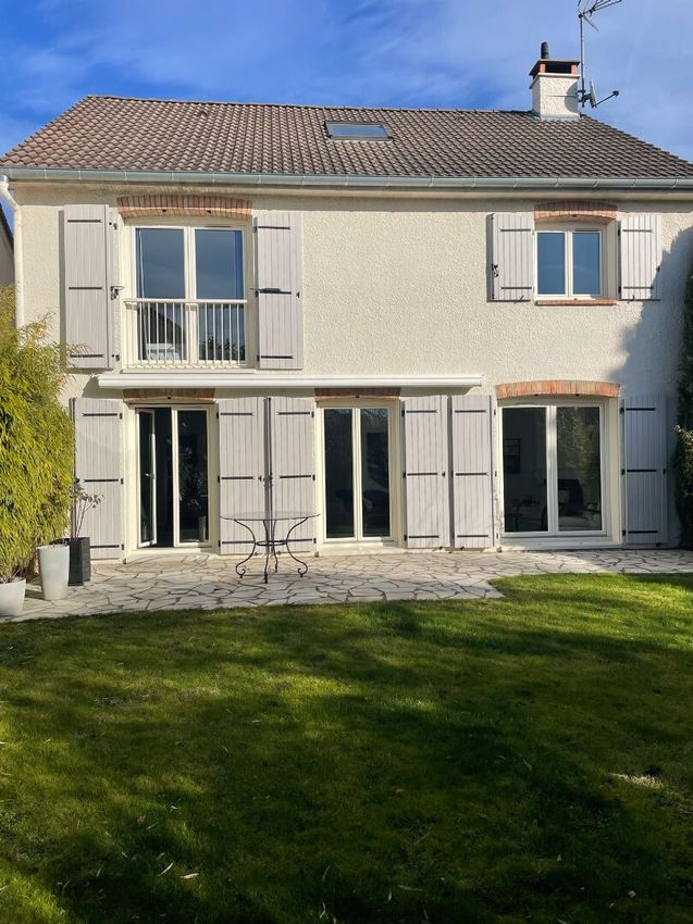 Image Façade à  maison individuelle de Andilly
