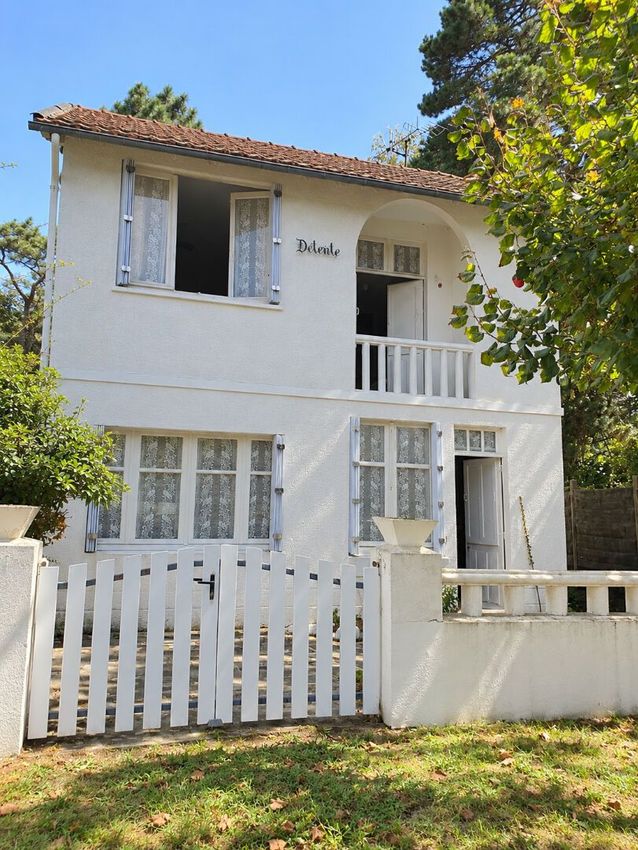 Image Façade à  maison individuelle de Saint-Michel-Chef-Chef