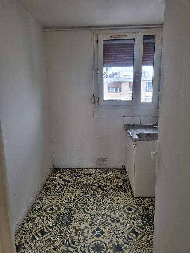 Image Salle de bains à penthouse de 11 Rue Guy de Maupassant