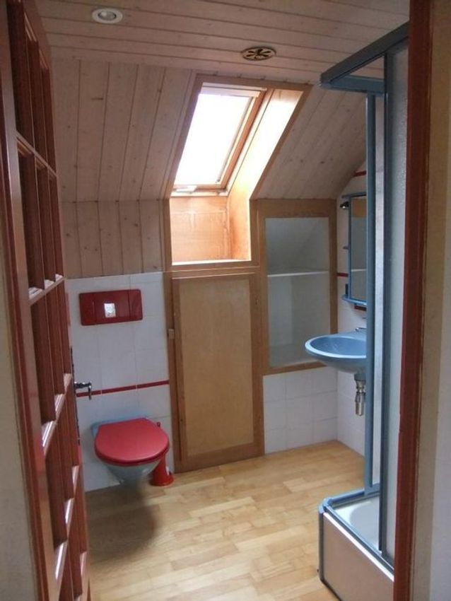 Image Salle de bains à appartement de Péron