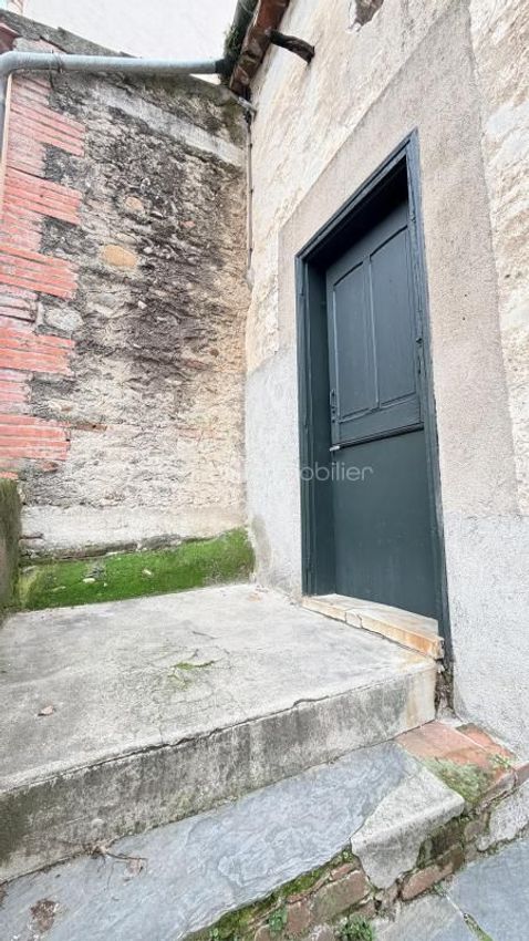 Image de  maison de village à Saint-Féliu-d'Avall