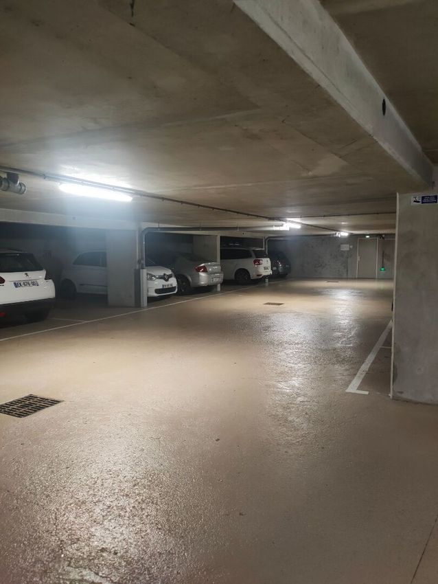 Image Place de parking à parking de Patay-Masséna