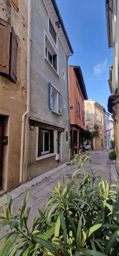 Image Vue à  maison de village de Malaucène
