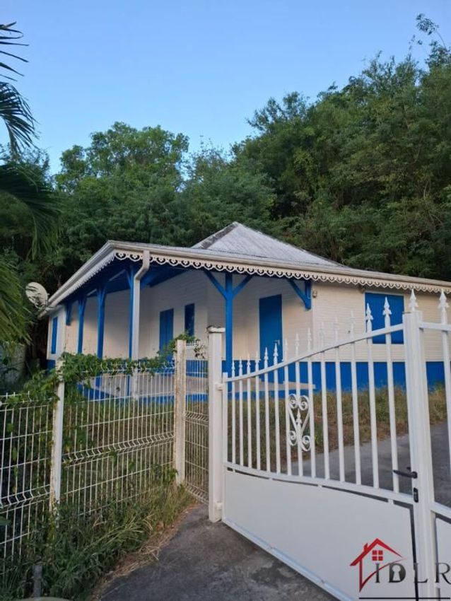 Image Façade à  maison individuelle de Le Diamant