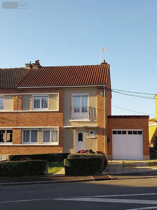Image Façade à  maison individuelle de Saint-Nicolas
