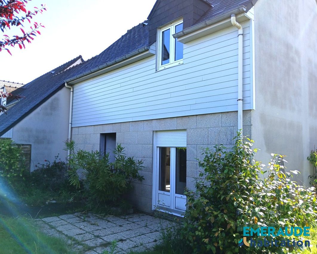 Image Façade à  maison individuelle de 37 Rue de la ville Mauny
