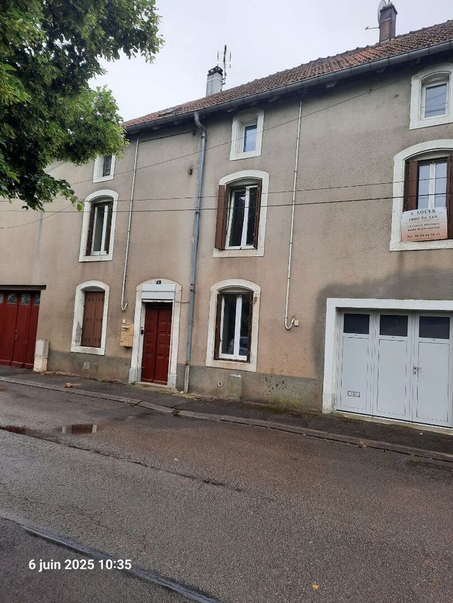Image Vue à  maison mitoyenne de Neufchâteau
