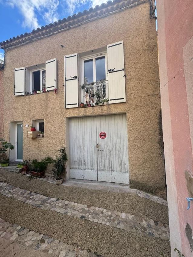 Image Façade à  maison mitoyenne de Moustiers-Sainte-Marie