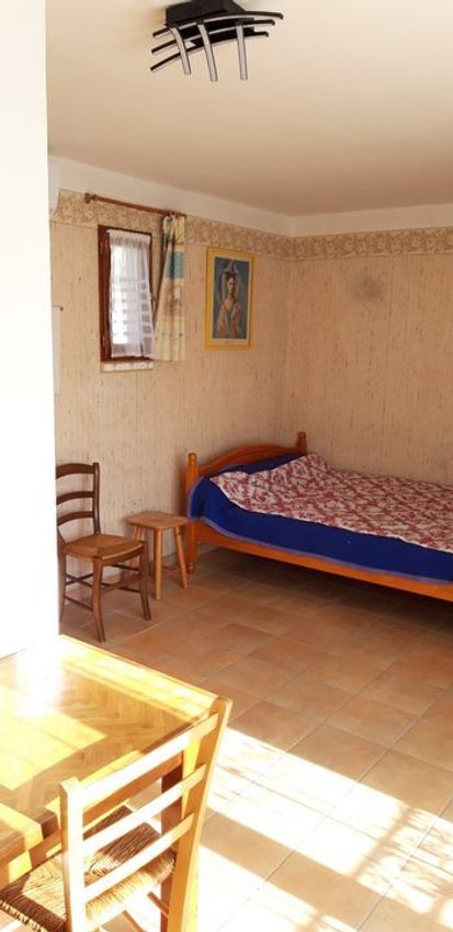 Image Chambre à studio de Roquefort-la-Bédoule