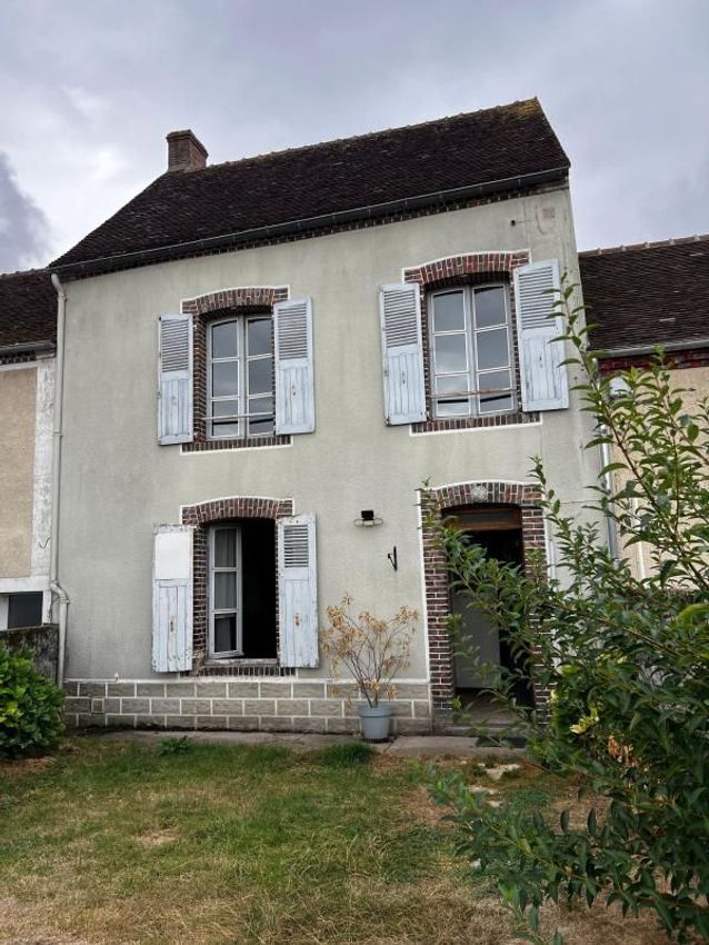 Image Façade à  maison de village de Berd'huis