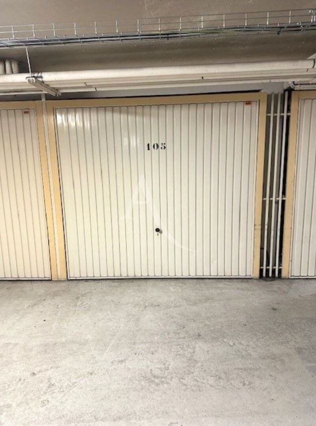 Image de parking à École Militaire