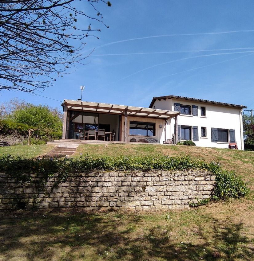 Image Façade à  maison individuelle de Monthoiron