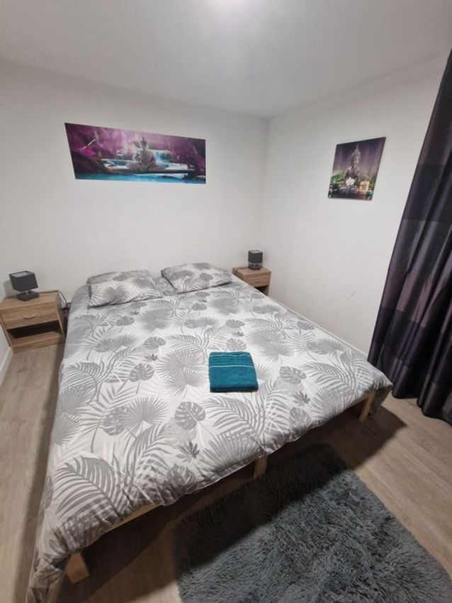 Image Chambre à appartement de Fréjus