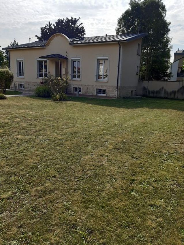 Image Façade à appartement de Houilles