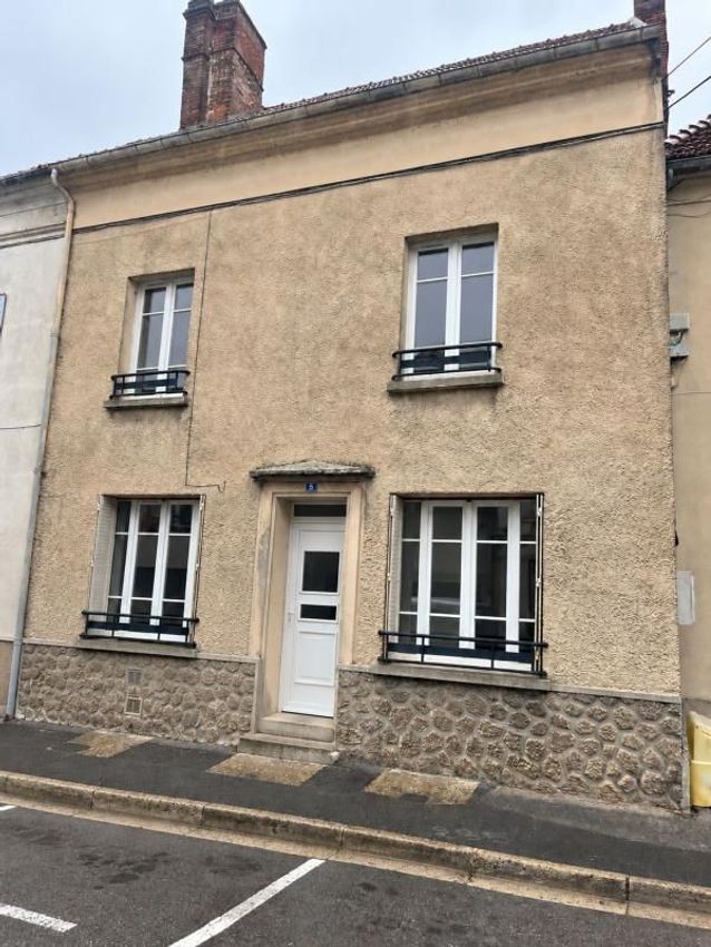 Image Vue à  maison mitoyenne de Montmirail