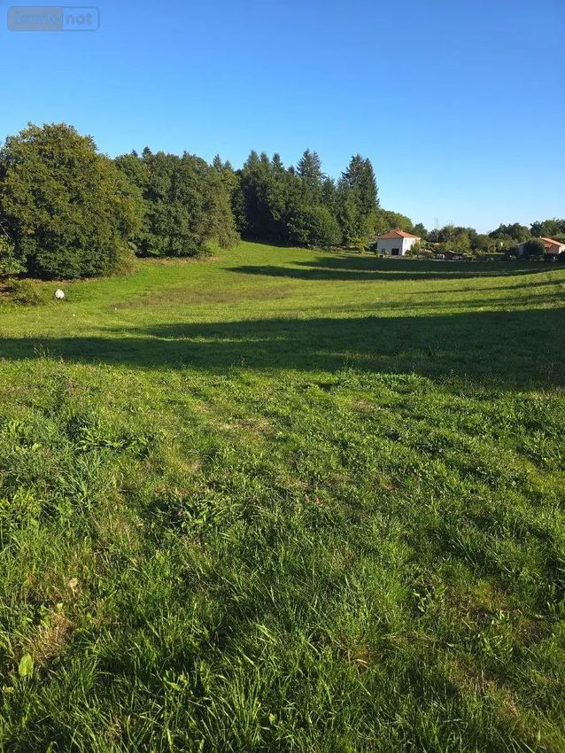 Image de terrain à Bonnac-la-Côte