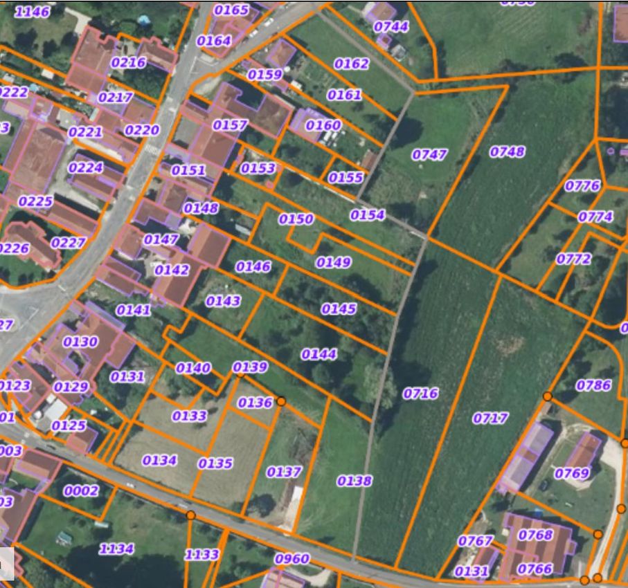 Image de terrain à Grandvelle-et-le-Perrenot
