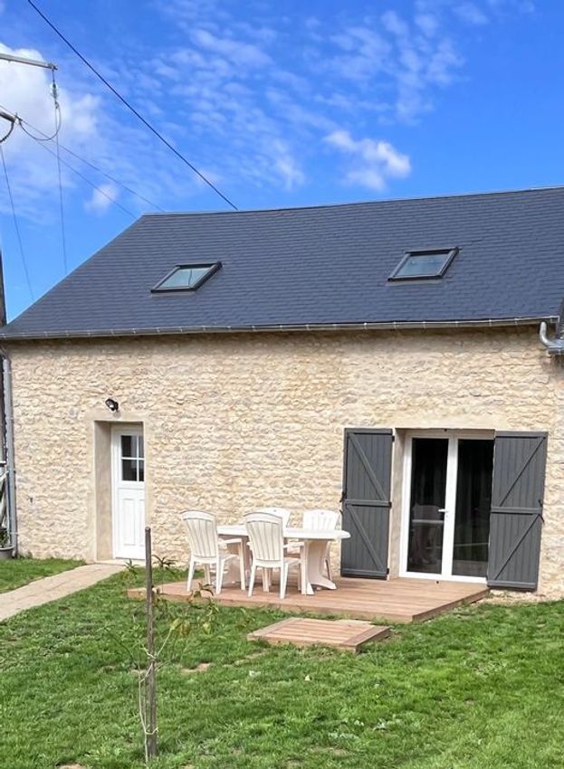 Image Façade à  maison individuelle de Neuvy-en-Dunois